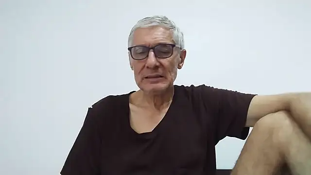 BIGUNCUTHARDCOCK – Live XXX-chat