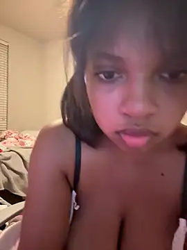 AwkwardJasminee's Live XXX Chat