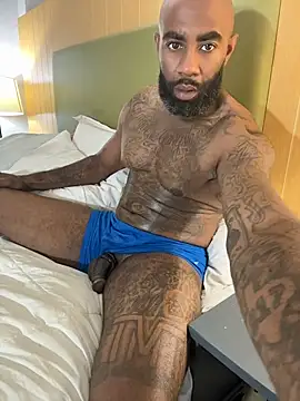 QHefner52's Live XXX Chat