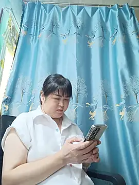 Kee-kimlee's Live XXX Chat