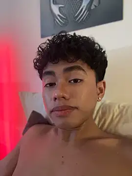 แชท XXX สดของ Dark_Asian1