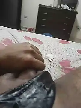 Popzbo Adlı Modelin Canlı XXX Sohbeti