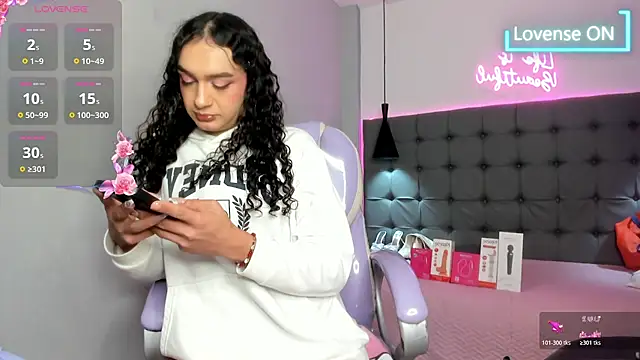 scarletcherry18 XXX чат на живо