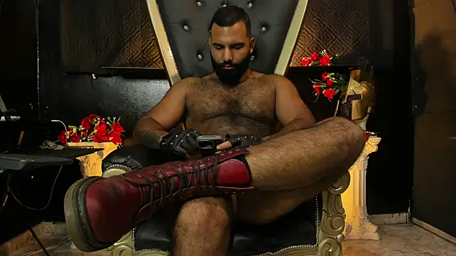 Онлайн чат XXX BeardAndrew
