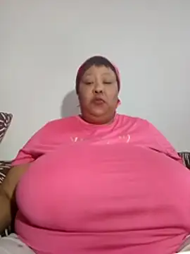 nancy111 Adlı Modelin Canlı XXX Sohbeti