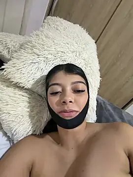 Melanygreys - Rub my wet pussy 🍓💦