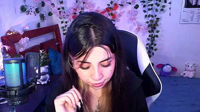 Kittyuwu_ Chat XXX live