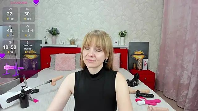 KattyPeachX - Fuck me Lash, Domi, Nora! Show pussy