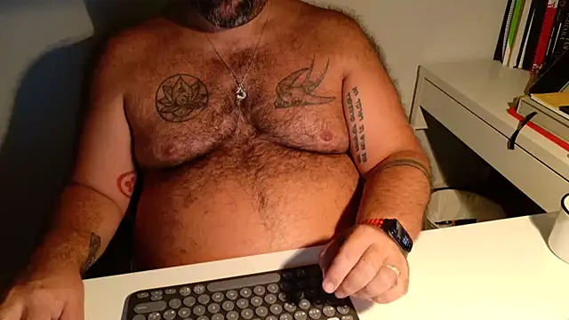 Вебкам-шоу BearOfficer