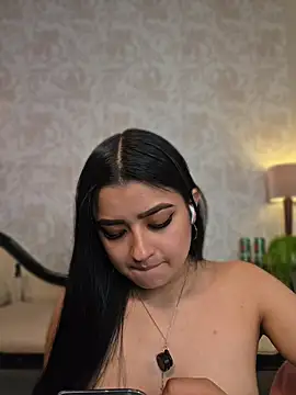 Emilygh1_ 现场XXX聊天