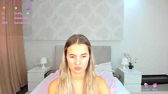 Donna_Evans - show pussy in doggy