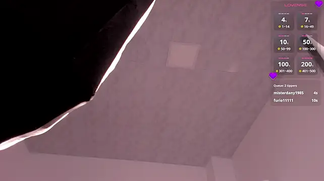 XXX chat uživo modela Sara_Donowan