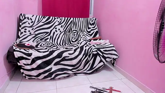 XXX chat uživo modela Mia_vegass