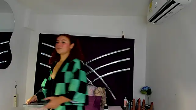 Chat +18 de Ateneahtx ao vivo