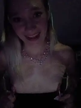 Chloe_StClaire - Nipple/clit clamps, play with