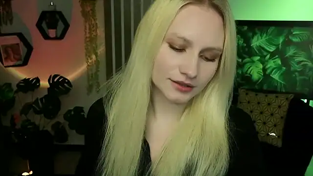ElodieRenaud's Live XXX Chat