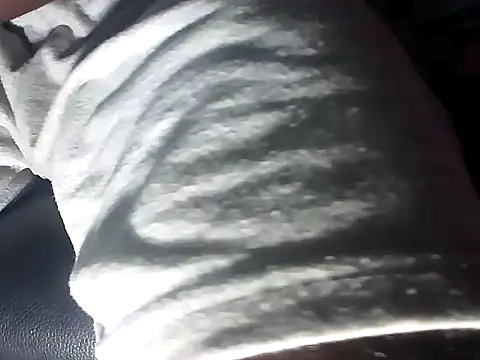 Živý XXX chat Precumking1