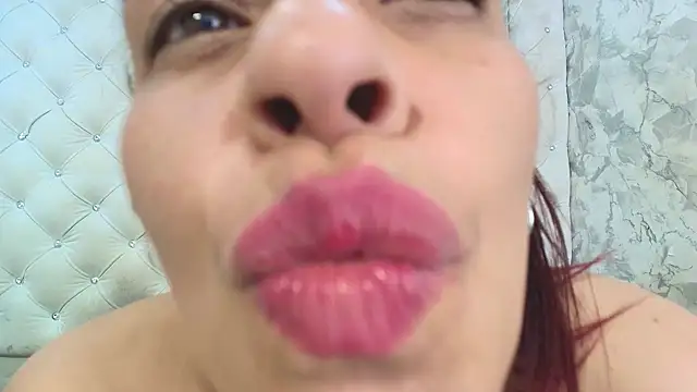 VALENTINA3x 라이브 XXX 채팅
