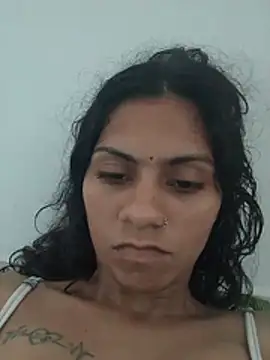 Chat +18 de Lela106xxx ao vivo