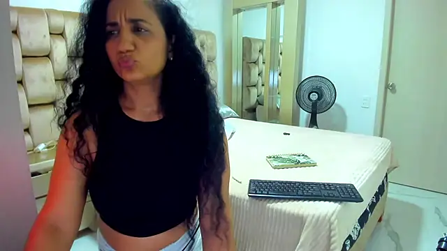 Chat +18 de alaskmiller1 ao vivo