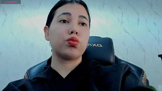 Diara_1an - FINgErING PussY