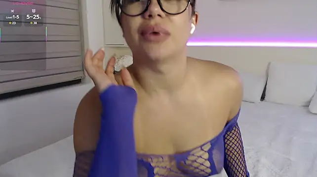NoirKare's Live XXX Chat
