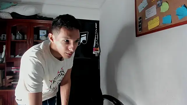 AlphaMarco – Naživo XXX chat