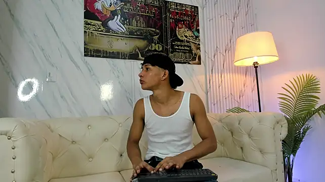 Chat +18 de BIG_AVENGERS ao vivo