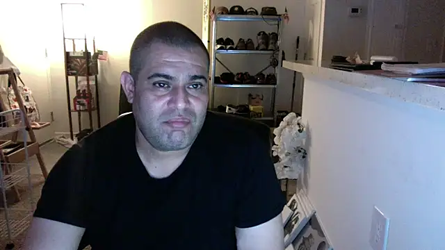 Chat +18 de Q1357q ao vivo