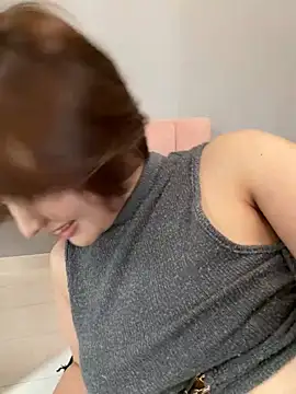 PAKOHIME Adlı Modelin Canlı XXX Sohbeti