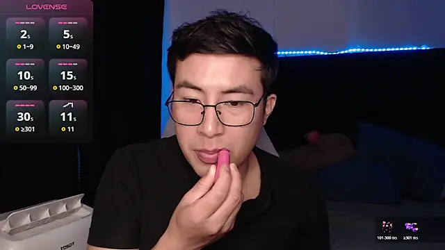 Živý XXX chat andrewmhilton_