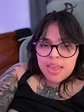Chat XXX ao vivo de miacanela_xo