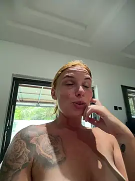 Redhairedteacher's Live XXX Chat