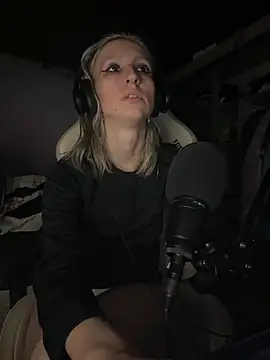 Thebunnydark - fuck pussy and squirt