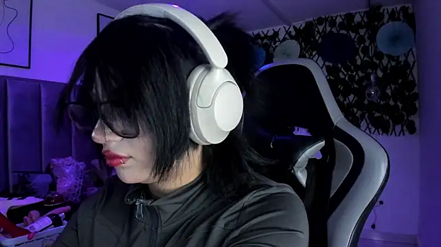 Kitty_Gang - Rub my pussy until it's very wet 🥵💦