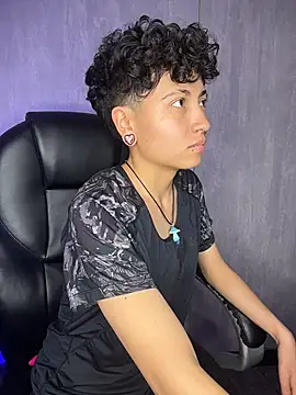 XXX chat uživo modela ian_mathias_