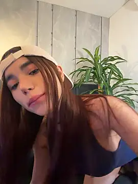 Carolynnetrujillo - show breasts