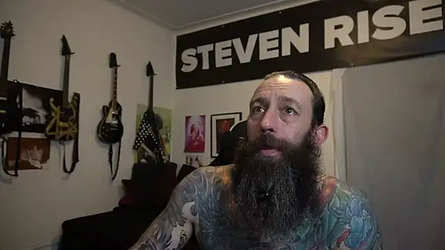 XXX chat uživo modela StevenRiseNYC
