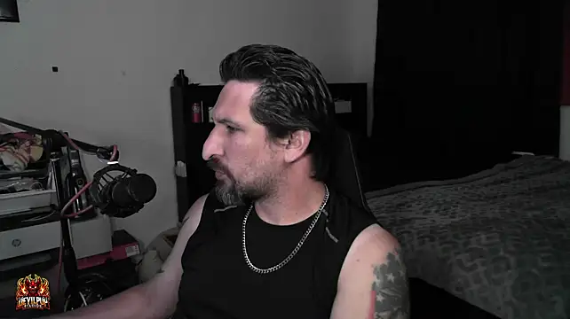 DevilPup75_: απευθείας συνομιλία ΧΧΧ