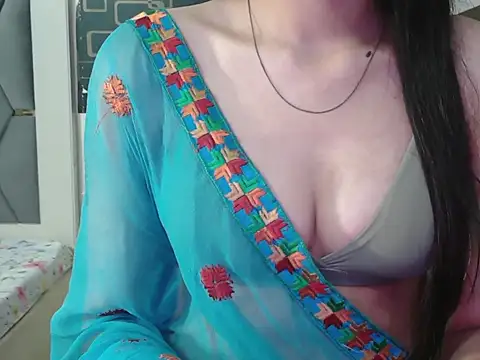 Simreet_22 লাইভ XXX চ্যাট