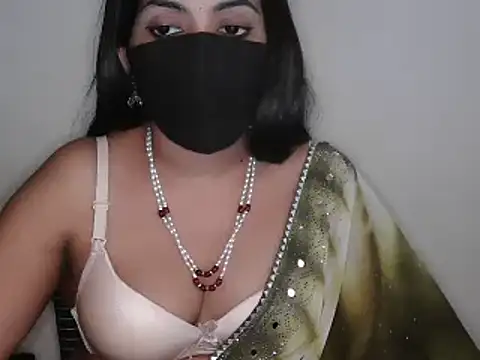 Reddy_Trisha – Live XXX-chat