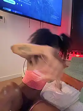 دردشة LoveDreaux الجنسية المباشرة