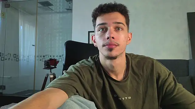 Chat XXX ao vivo de KaydenDrew