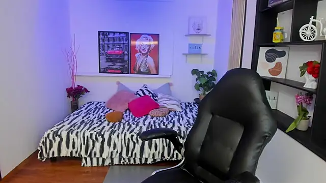 Benji23_ Chat XXX in diretta
