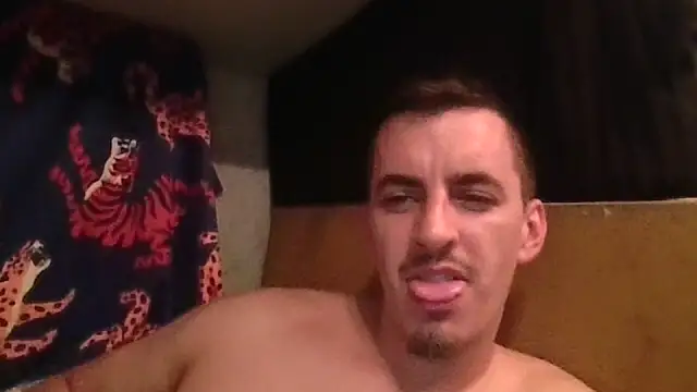 Chat XXX en directo de luverrboyy