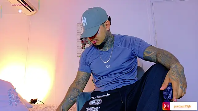JordanSmiith_ Chat XXX in diretta