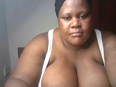 Sexy_boobiess Adlı Modelin Canlı XXX Sohbeti