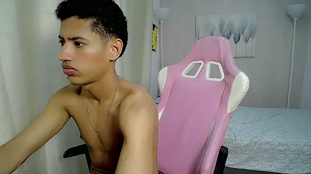 athlete_reese's Live XXX Chat