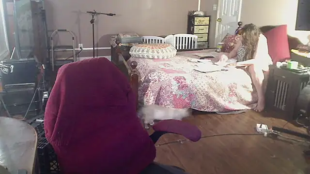 Ireallysquirt live XXX chat