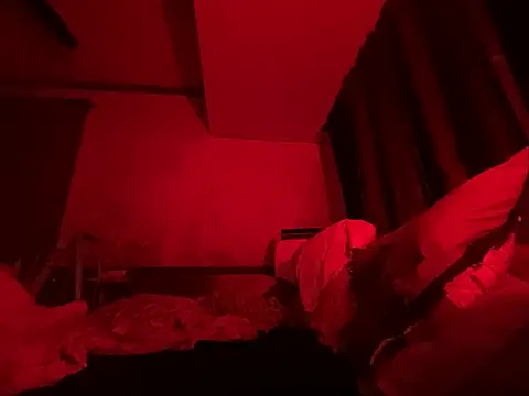 OGmailKnows' Live XXX Chat